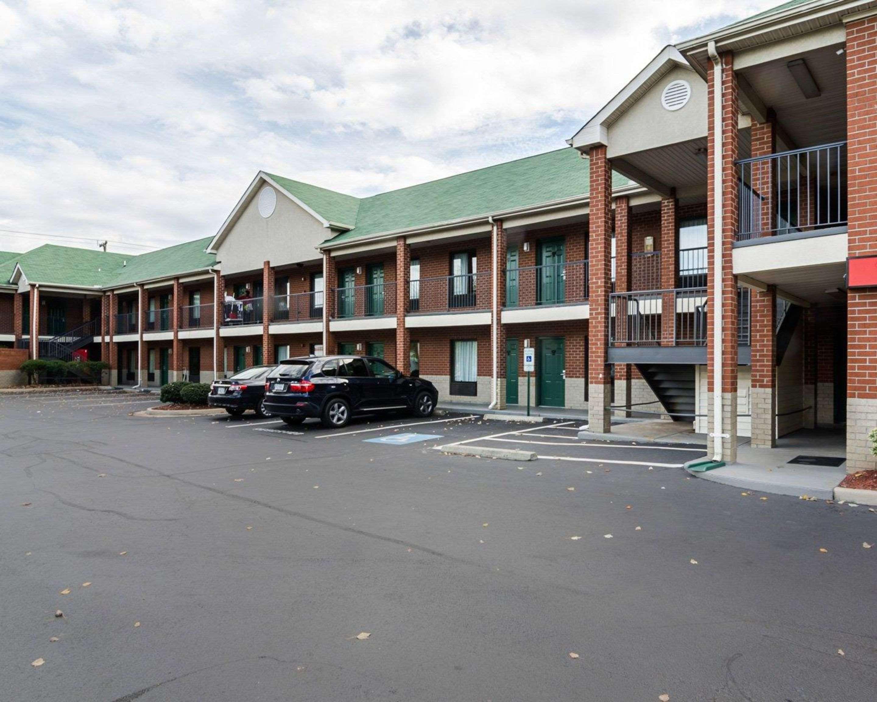 Econo Lodge Ρίτσμοντ Εξωτερικό φωτογραφία