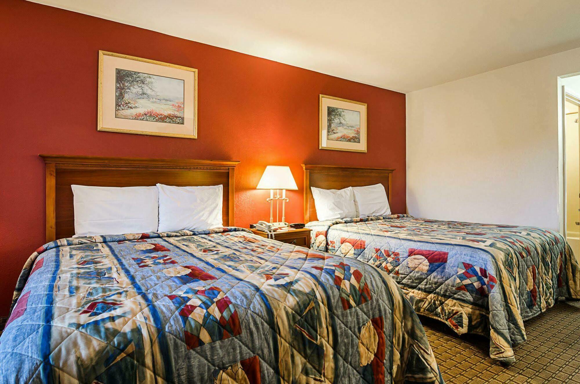 Econo Lodge Ρίτσμοντ Εξωτερικό φωτογραφία
